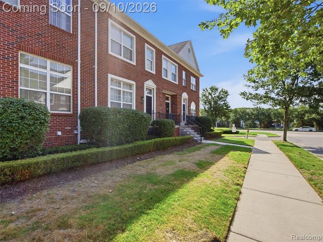 14579 Vauxhall Drive, Sterling Heights, MI 48313