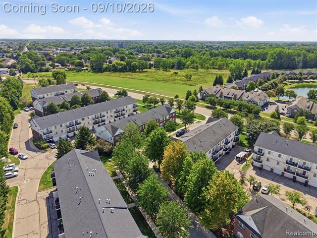 14579 Vauxhall Drive, Sterling Heights, MI 48313