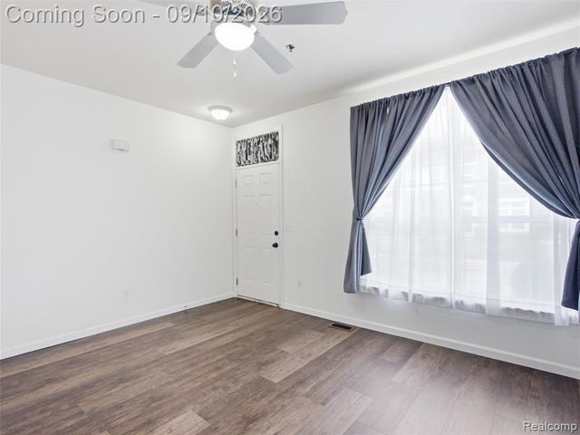 14579 Vauxhall Drive, Sterling Heights, MI 48313