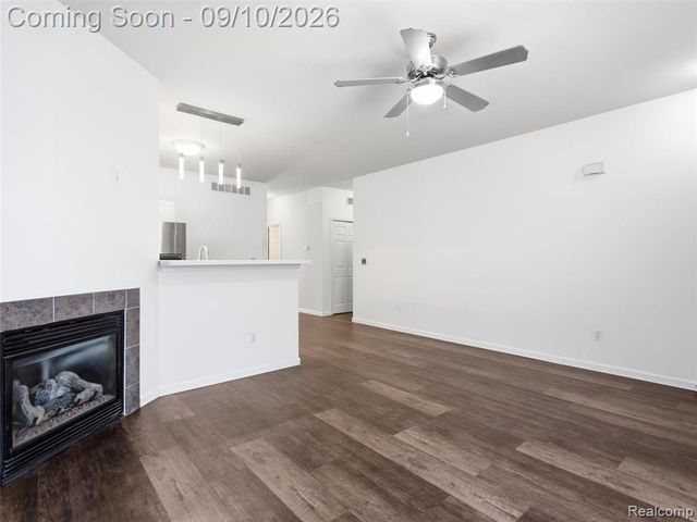 14579 Vauxhall Drive, Sterling Heights, MI 48313