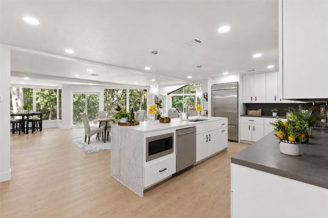 107 Beaver Tail Point, Houston, TX 77024