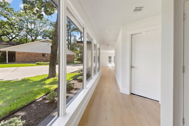 107 Beaver Tail Point, Houston, TX 77024
