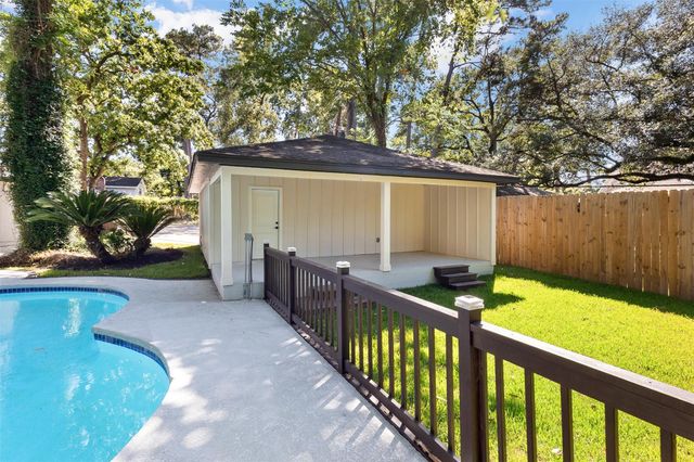 107 Beaver Tail Point, Houston, TX 77024