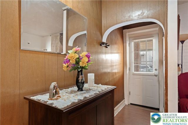 535 North Front Street, Allentown City, PA 18102