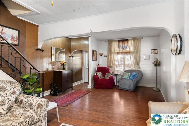 535 North Front Street, Allentown City, PA 18102