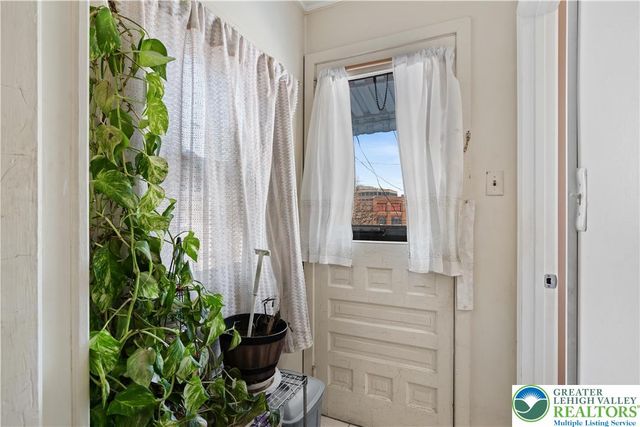 535 North Front Street, Allentown City, PA 18102