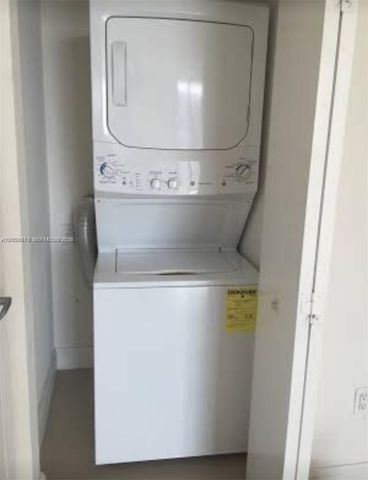 90 SW 3rd Street 3910, Miami, FL 33130