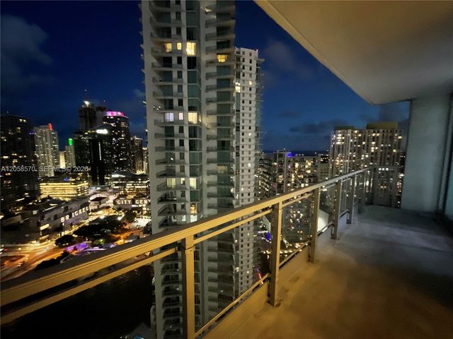 90 SW 3rd Street 3910, Miami, FL 33130