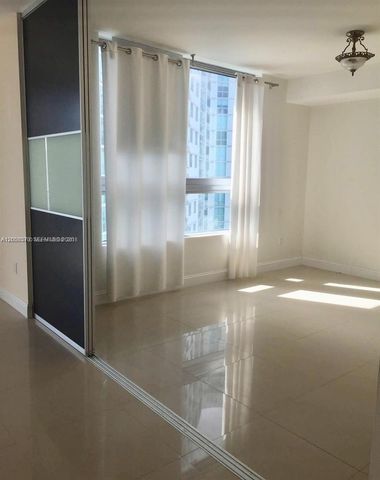 90 SW 3rd Street 3910, Miami, FL 33130