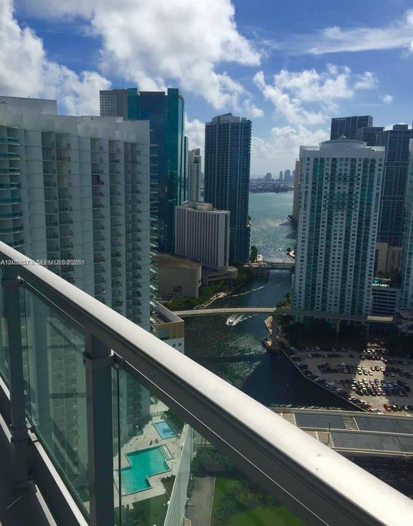 90 SW 3rd Street 3910, Miami, FL 33130