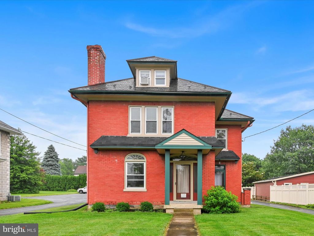1849 LITITZ PIKE, Lancaster, PA 17601