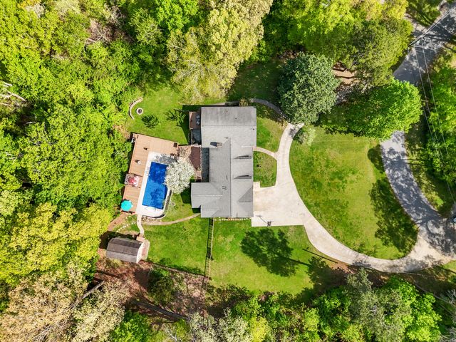 2024 Clematis Drive, Hixson, TN 37343