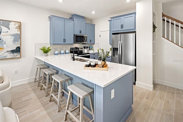 2207 NIGHTSHADE GROVE LANE, Apopka, FL 32712