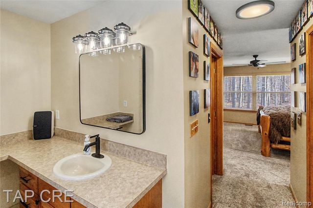 6417 Foxhollow Court, East China, MI 48054