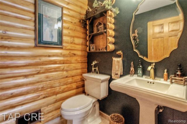 6417 Foxhollow Court, East China, MI 48054