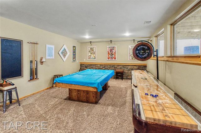 6417 Foxhollow Court, East China, MI 48054