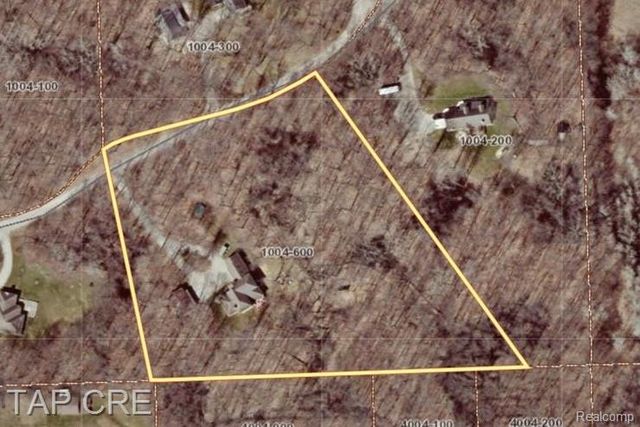 6417 Foxhollow Court, East China, MI 48054