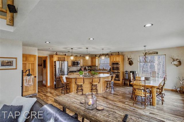 6417 Foxhollow Court, East China, MI 48054