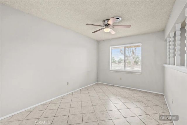 13755 Mohawk Rd, Apple Valley, CA 92307