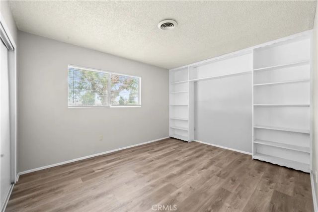 13755 Mohawk Rd, Apple Valley, CA 92307