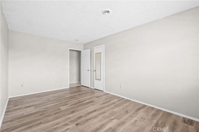 13755 Mohawk Rd, Apple Valley, CA 92307