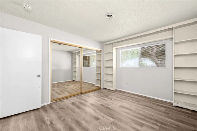 13755 Mohawk Rd, Apple Valley, CA 92307