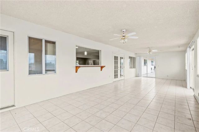 13755 Mohawk Rd, Apple Valley, CA 92307
