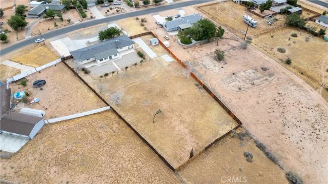 13755 Mohawk Rd, Apple Valley, CA 92307
