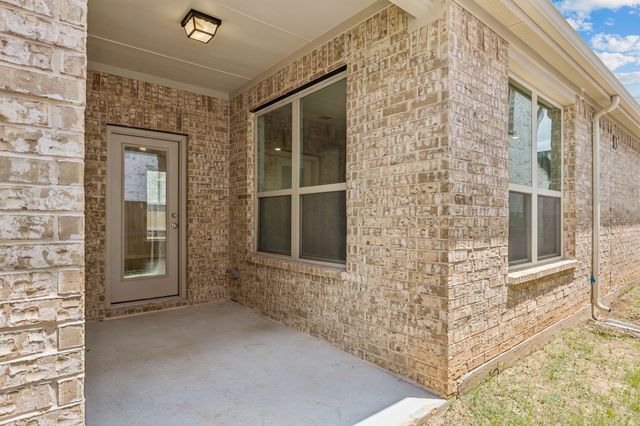 1104 Milfoil Drive, Justin, TX 76247