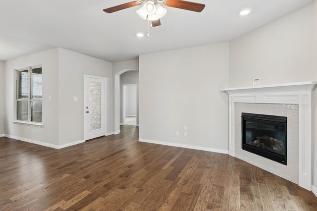 1104 Milfoil Drive, Justin, TX 76247