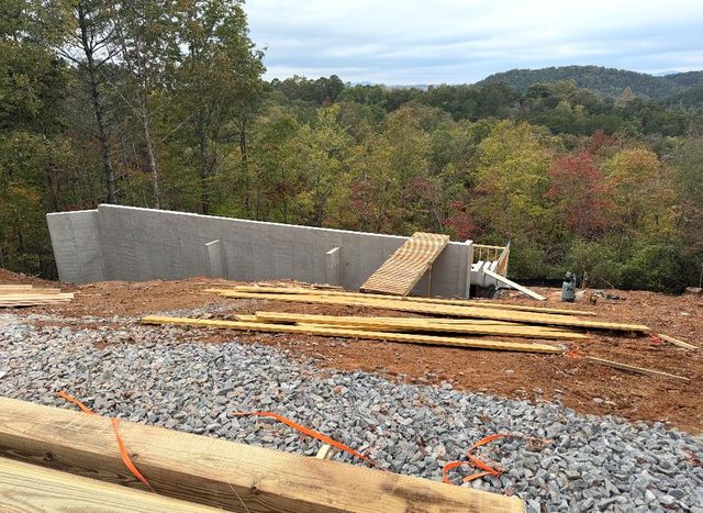 63 Granny Smith Lane, Ellijay, GA 30536