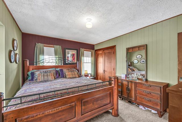 415 College AVENUE, Waukesha, WI 53186
