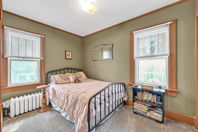 415 College AVENUE, Waukesha, WI 53186