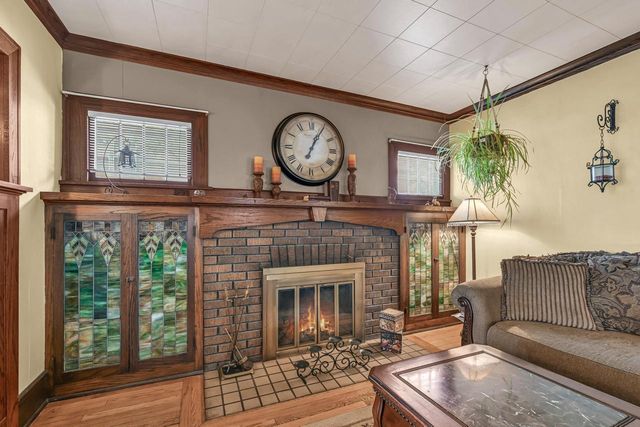 415 College AVENUE, Waukesha, WI 53186