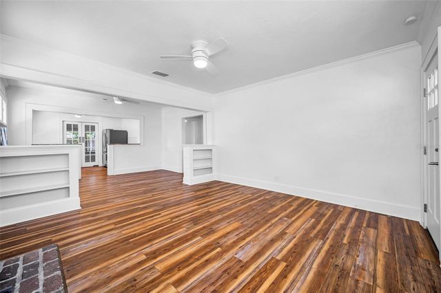 1100 35TH AVENUE N, St Petersburg, FL 33704