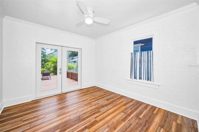1100 35TH AVENUE N, St Petersburg, FL 33704