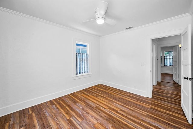 1100 35TH AVENUE N, St Petersburg, FL 33704
