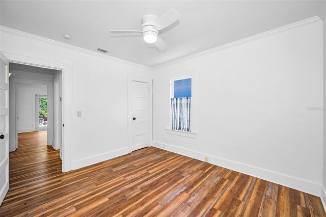 1100 35TH AVENUE N, St Petersburg, FL 33704