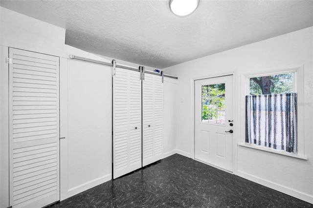 1100 35TH AVENUE N, St Petersburg, FL 33704
