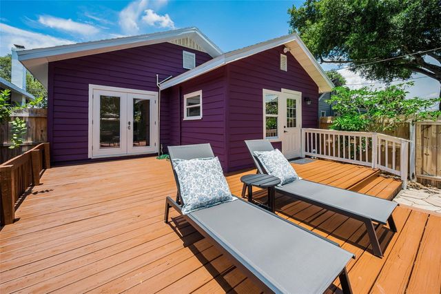 1100 35TH AVENUE N, St Petersburg, FL 33704