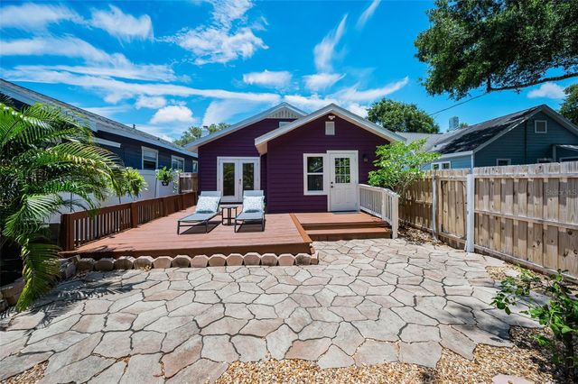 1100 35TH AVENUE N, St Petersburg, FL 33704