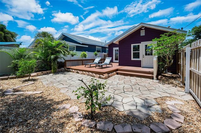 1100 35TH AVENUE N, St Petersburg, FL 33704