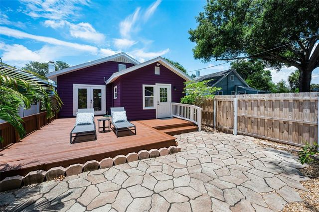 1100 35TH AVENUE N, St Petersburg, FL 33704