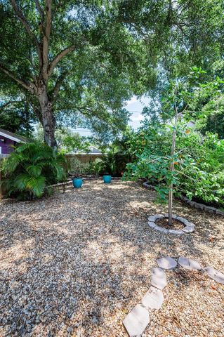 1100 35TH AVENUE N, St Petersburg, FL 33704