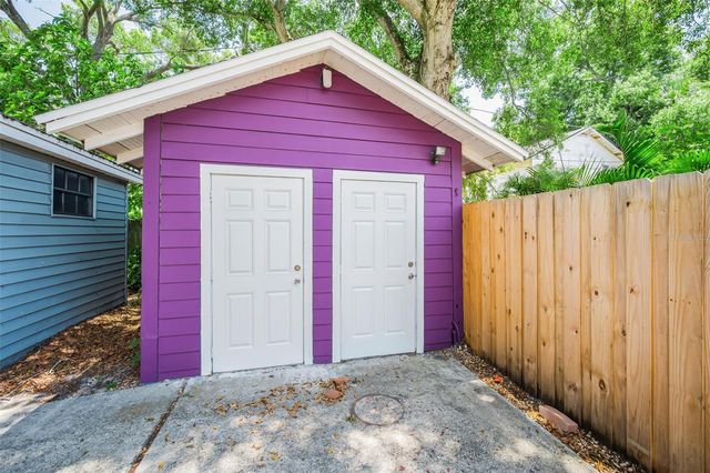 1100 35TH AVENUE N, St Petersburg, FL 33704