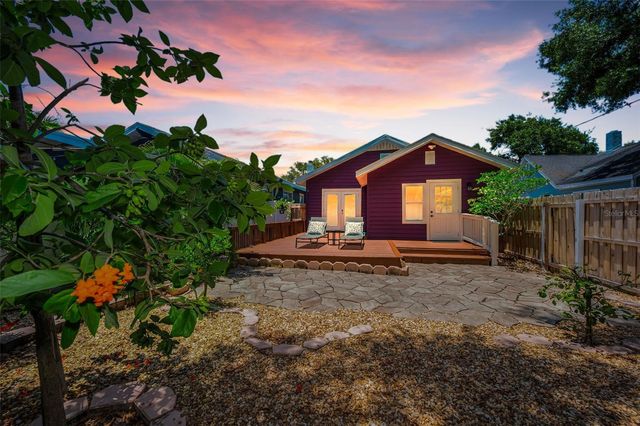 1100 35TH AVENUE N, St Petersburg, FL 33704