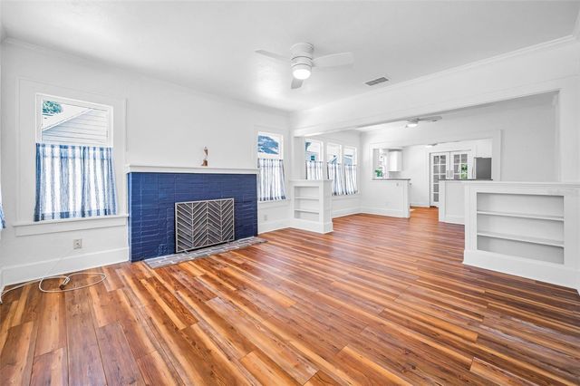 1100 35TH AVENUE N, St Petersburg, FL 33704