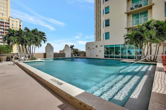 9055 SW 73rd Court 1504, Miami, FL 33156
