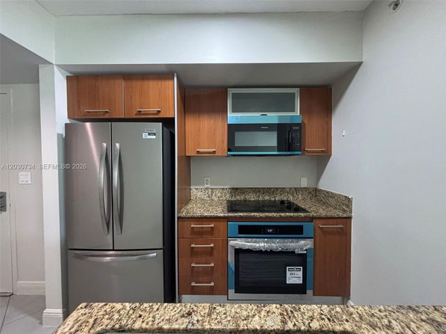 9055 SW 73rd Court 1504, Miami, FL 33156