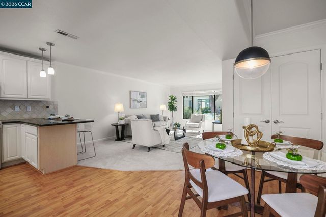 2300 Tice Creek Dr 2, Walnut Creek, CA 94595